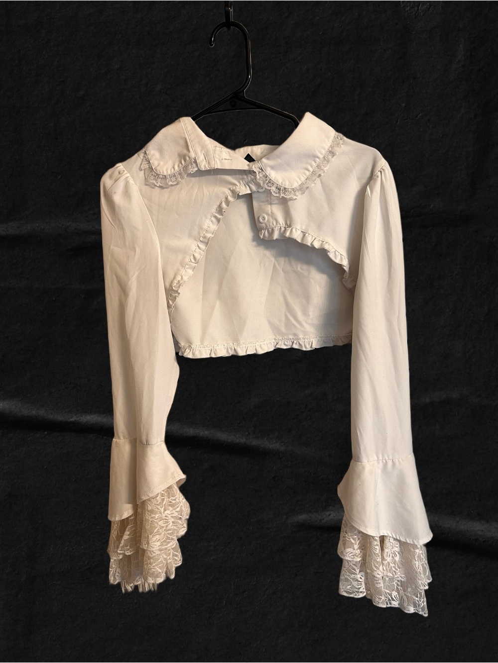 ROMWE Cream Lace-Trim Cropped Blouse with Ruffled Bell Sleeves